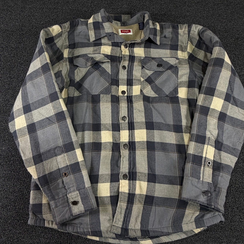 Wrangler Shirt Jacket Mens M 112345201 Grey Plaid Sherpa Lined EUC